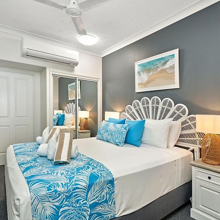 Alassio Apartments With Direct Pool Access بالم كوف الغرفة الصورة